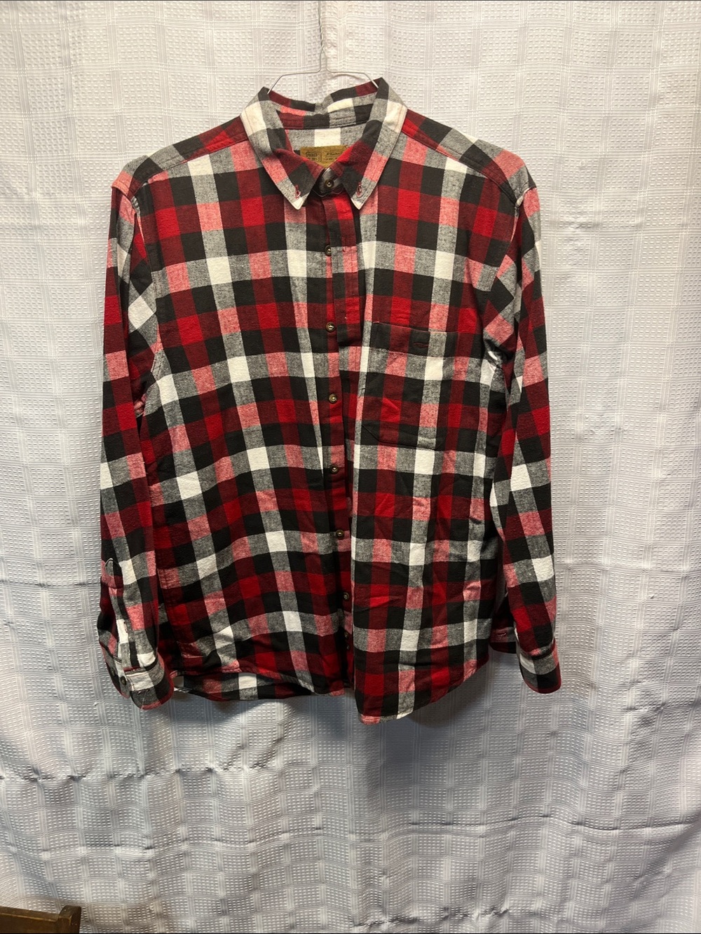Faded Glory Red Black White Plaid Button-Down Shirt